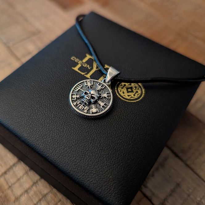 Hovedbilde Liten vegvisir med dødningehode  - Sølvanheng