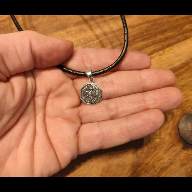 Hovedbilde Drage amulett - Sølvanheng