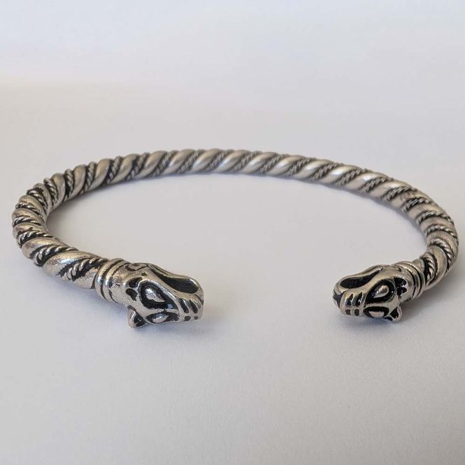 Hovedbilde Vikingarmring Ulvehoder - Sølvbelagt